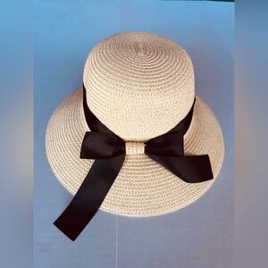 Elegant Pretty Cute Stylish Classic Cream Light Beige Sun Hat with Black Ribbon